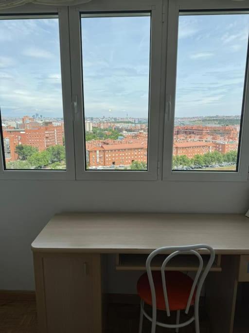 Piso Cerca Al Centro De Madrid San Lucianoアパートメント エクステリア 写真